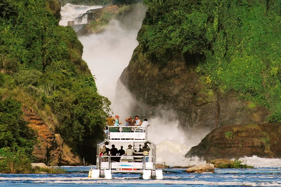 Murchison Savannah Safari and Nile Delta Cruise